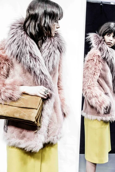 Look 27